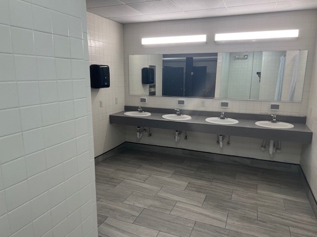 Plaza Bathroom 1